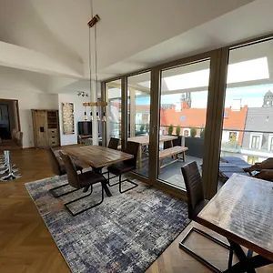Modernes An Der Frauenkirche Ii Apartment Dresden